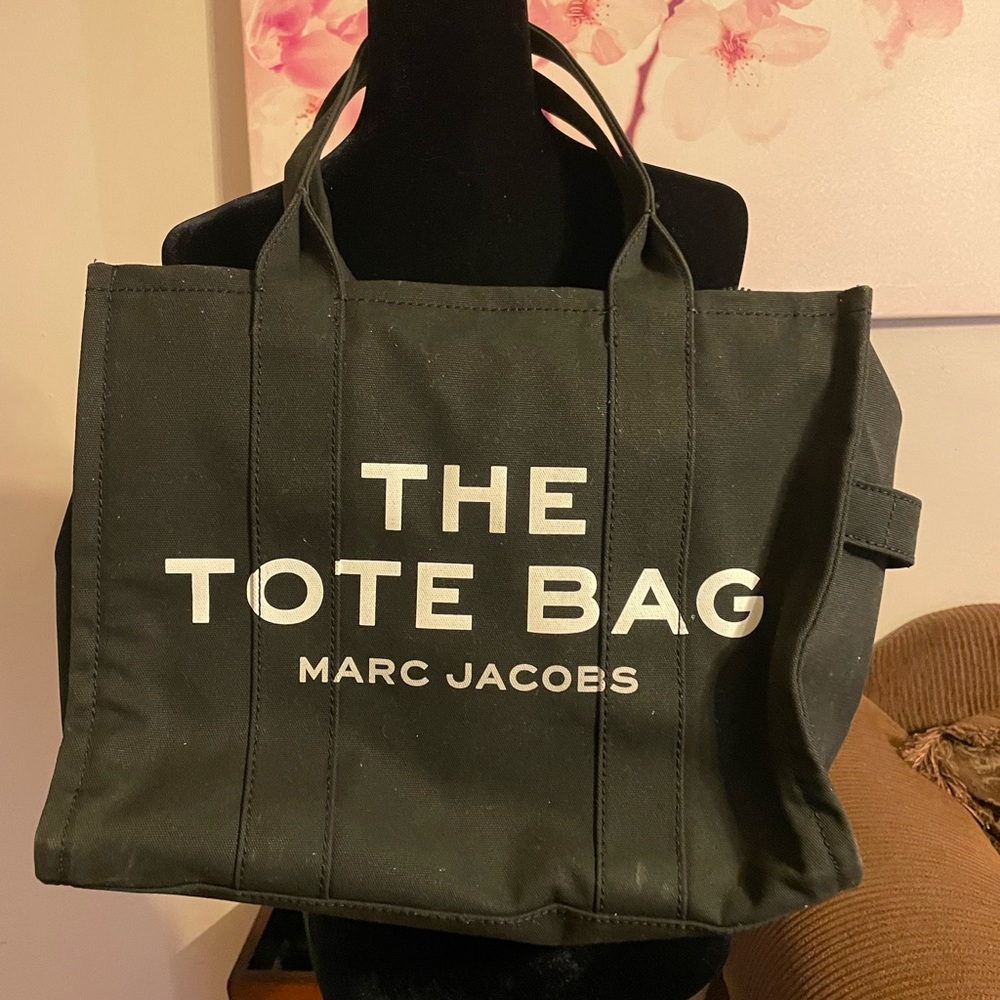 Marc Jacobs The Tote Bag